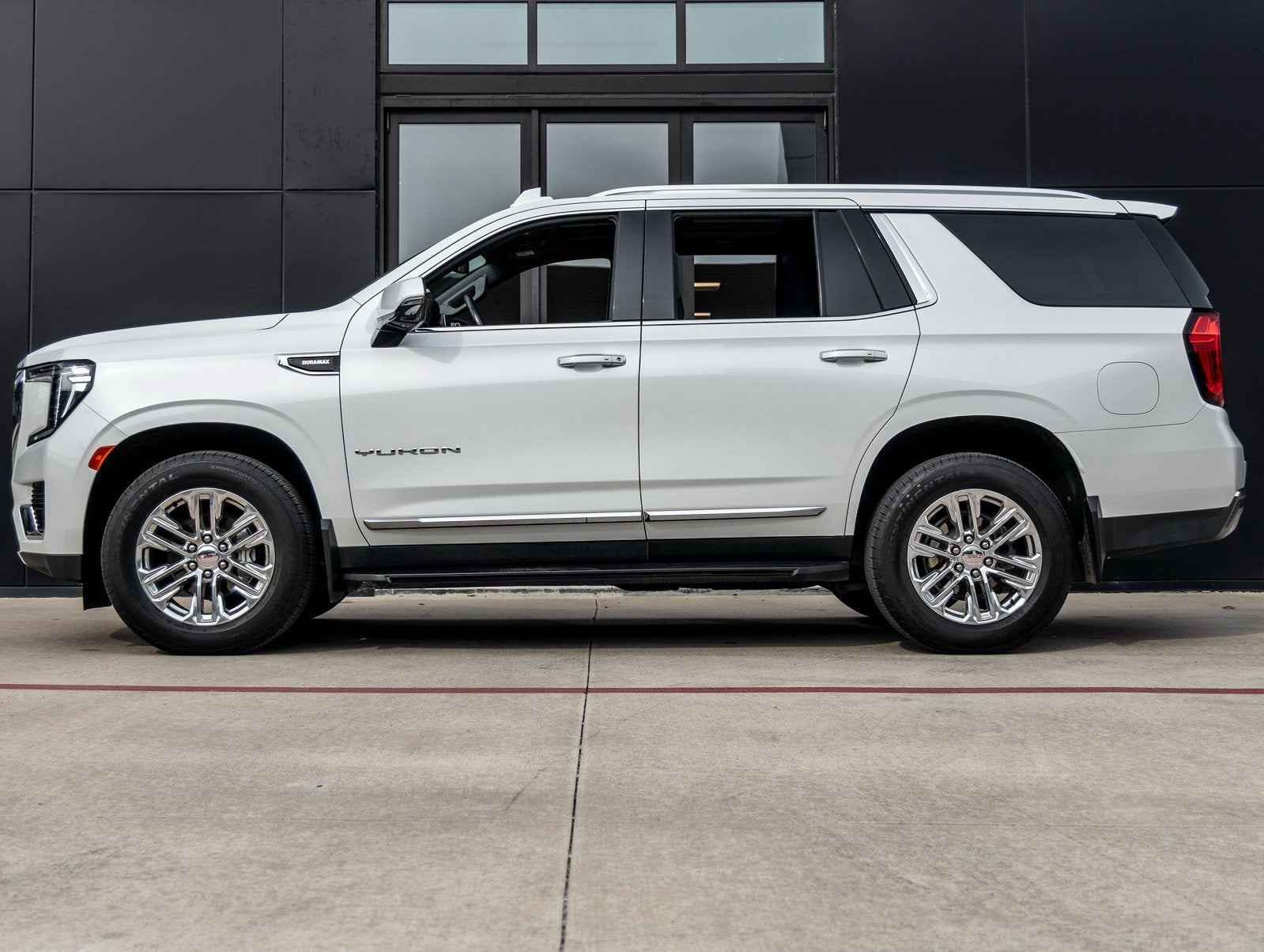 2022 GMC Yukon SLT