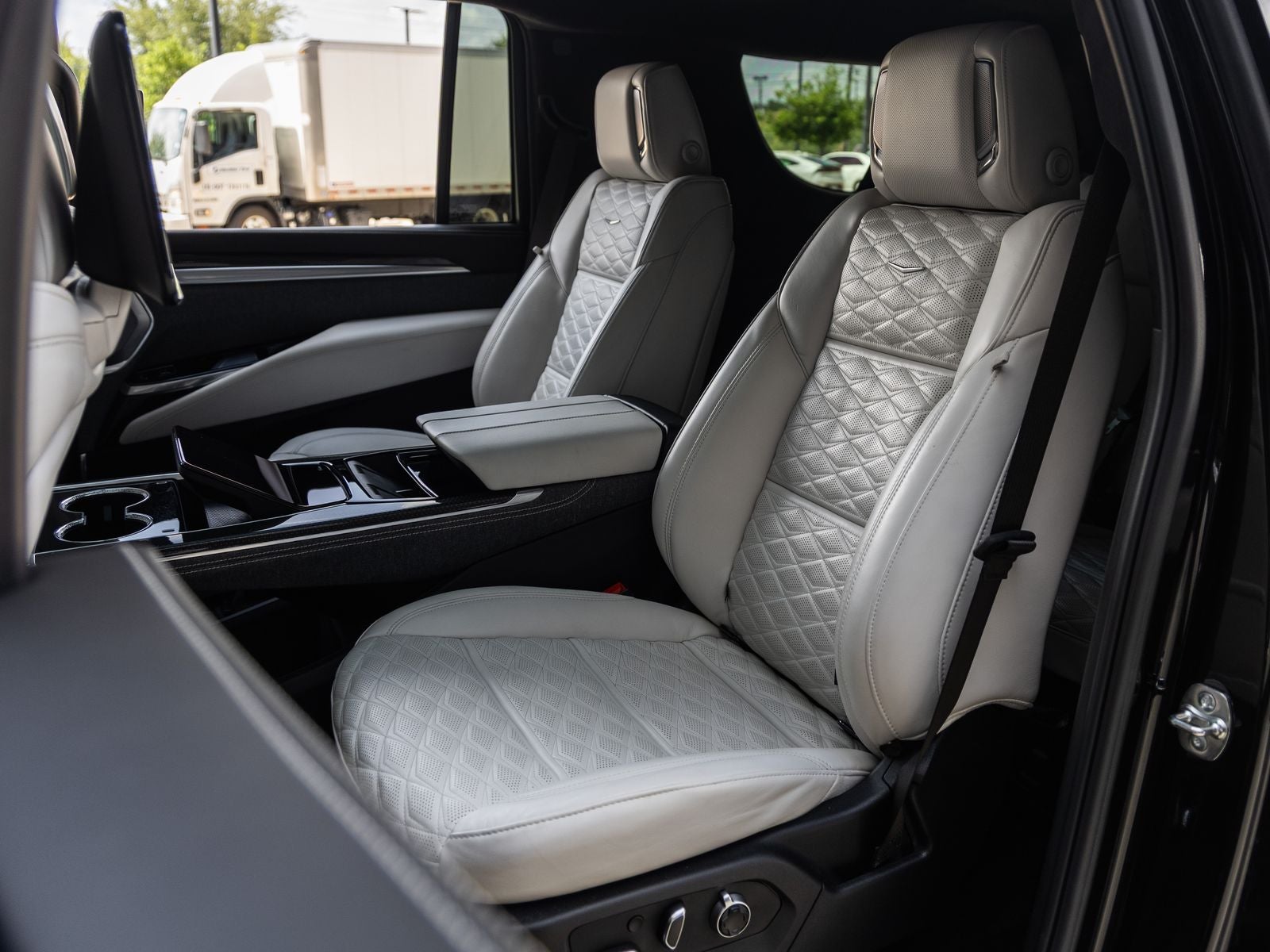 2025 Cadillac Escalade ESV V-Series