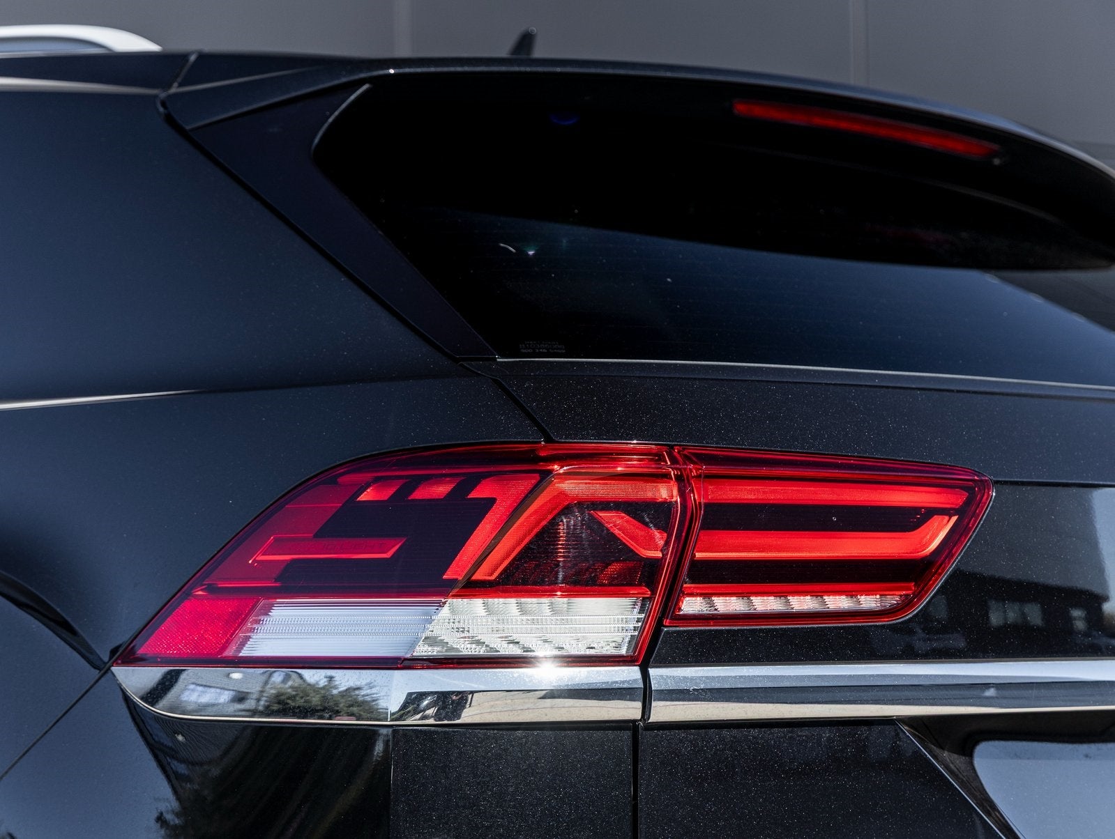 2021 Volkswagen Atlas Cross Sport 3.6L V6 SE w/Technology R-Line