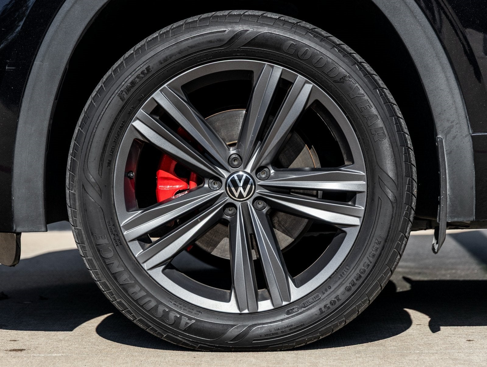 2021 Volkswagen Atlas Cross Sport 3.6L V6 SE w/Technology R-Line