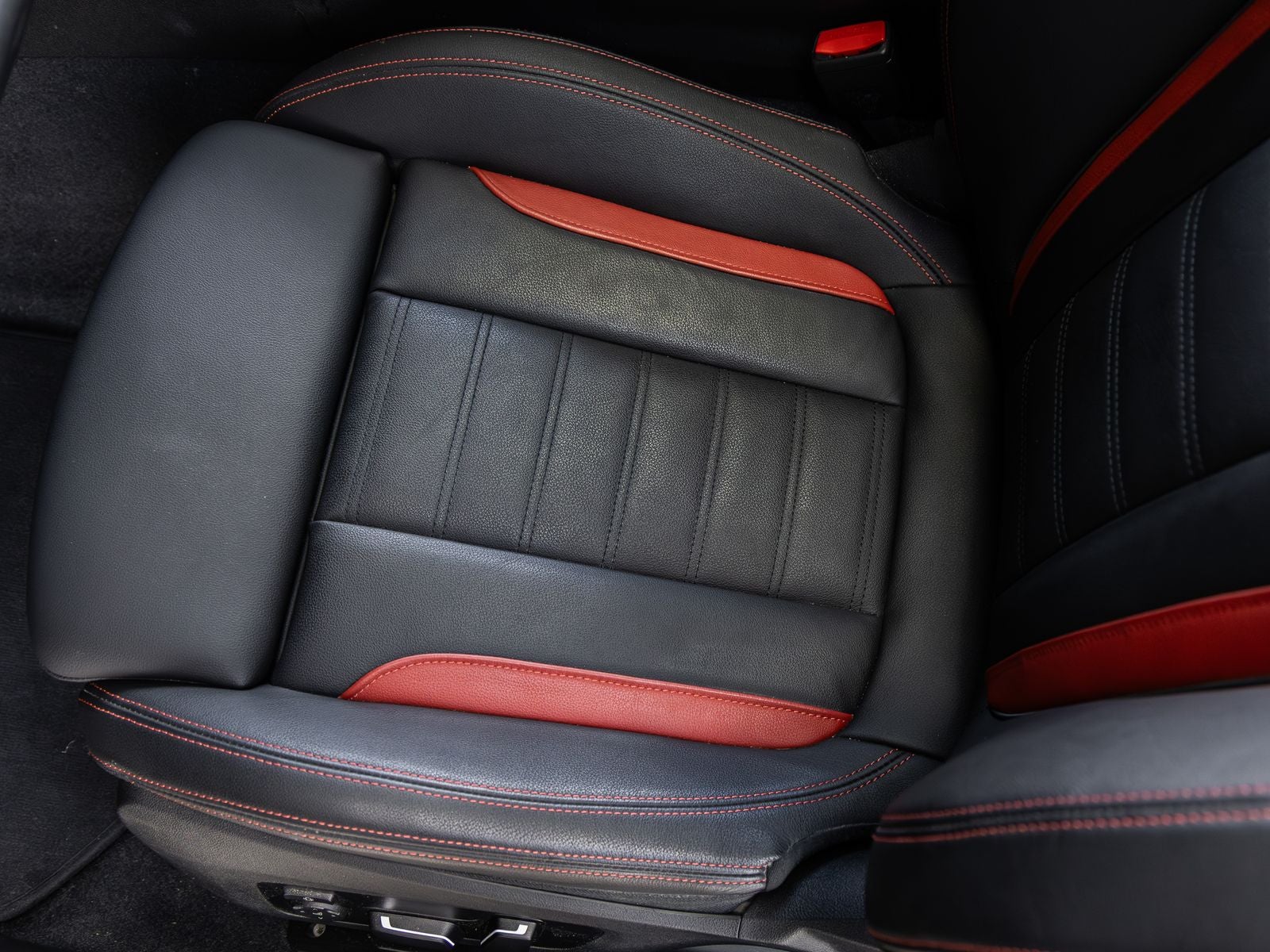 2025 BMW 2 Series M240i