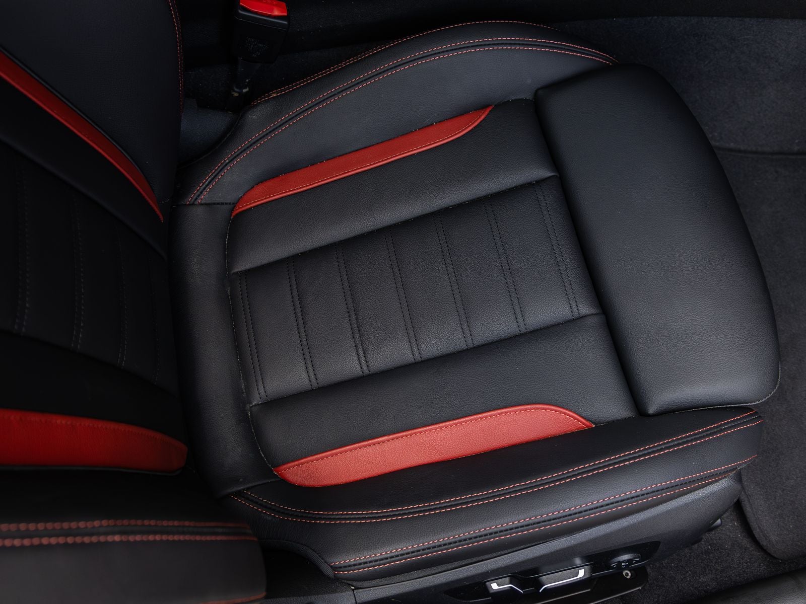 2025 BMW 2 Series M240i