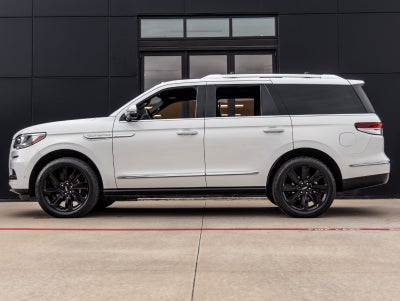 2023 Lincoln Navigator Reserve