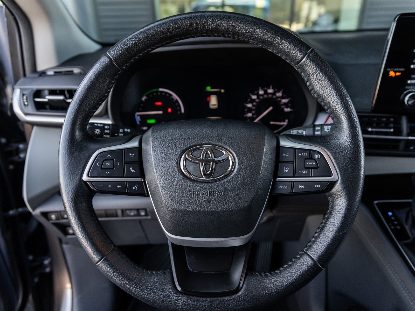 2023 Toyota Sienna XLE