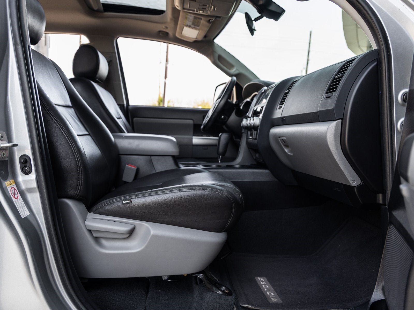 2020 Toyota Sequoia SR5 5.7L