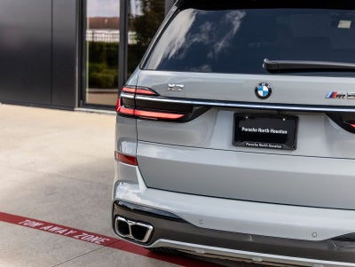 2025 BMW X7 M60i