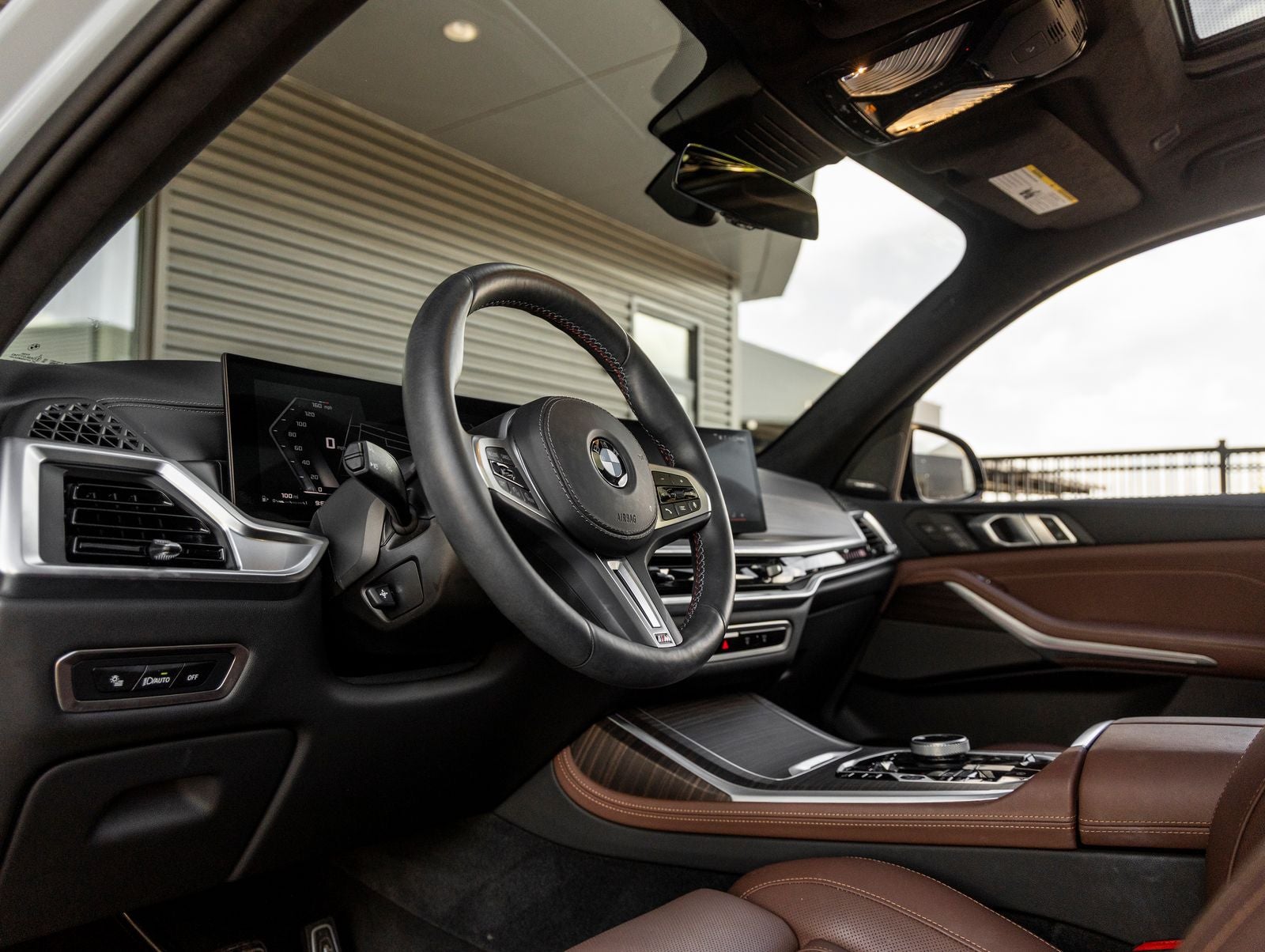 2025 BMW X7 M60i