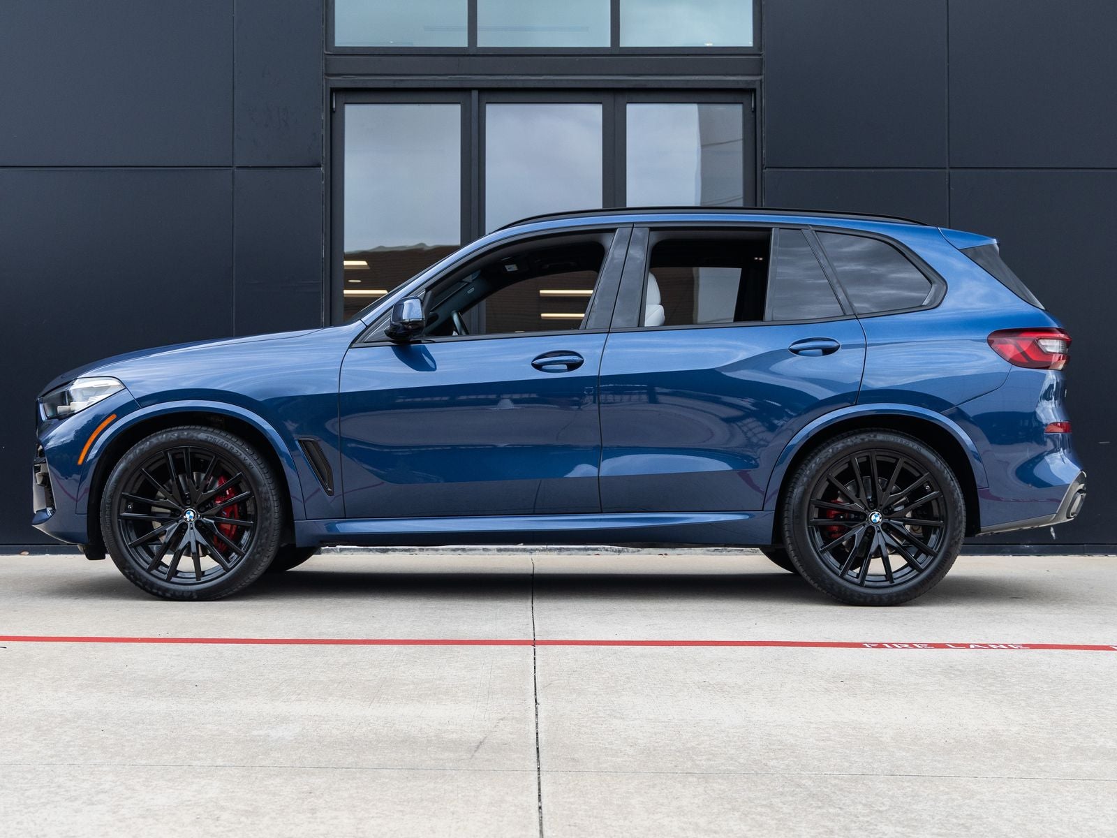 2023 BMW X5 sDrive40i