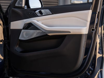 2021 BMW X7 M50i