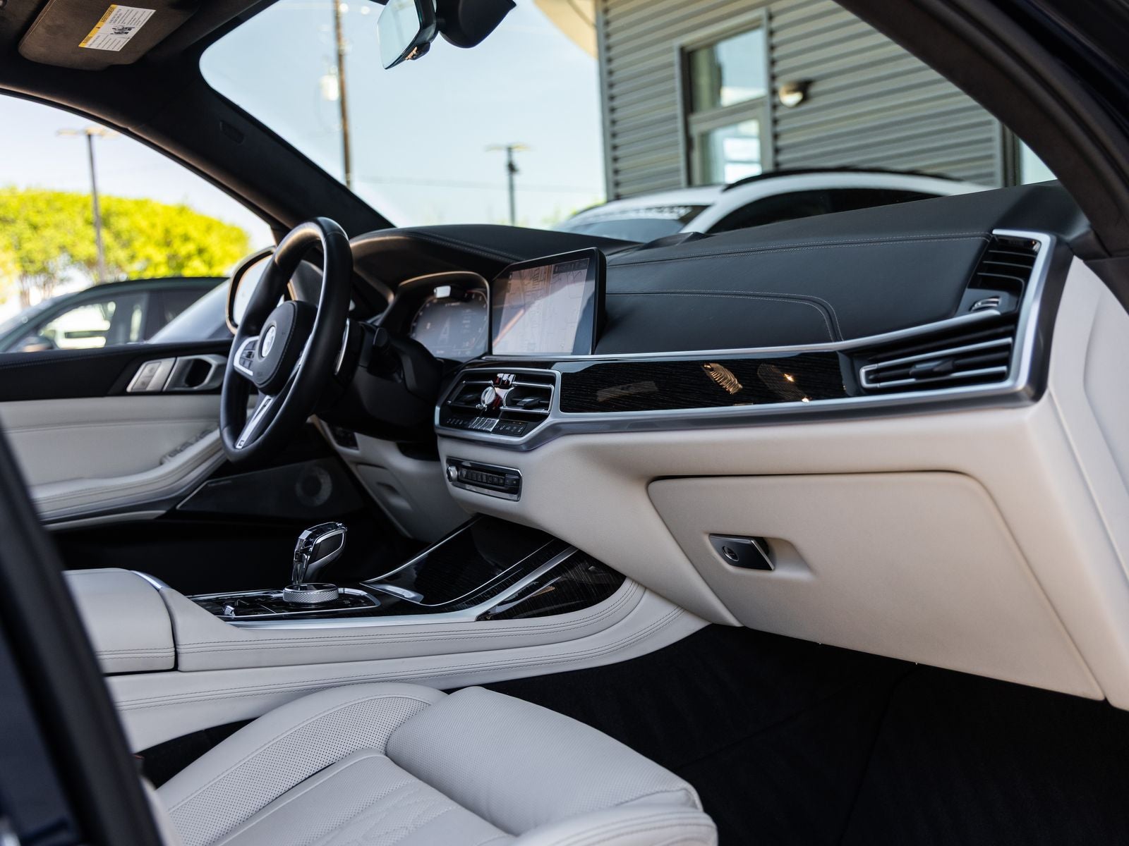 2021 BMW X7 M50i