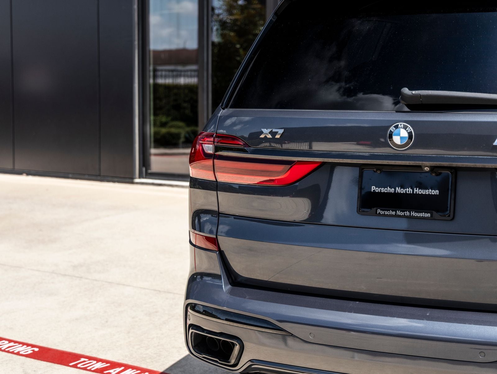 2020 BMW X7 M50i