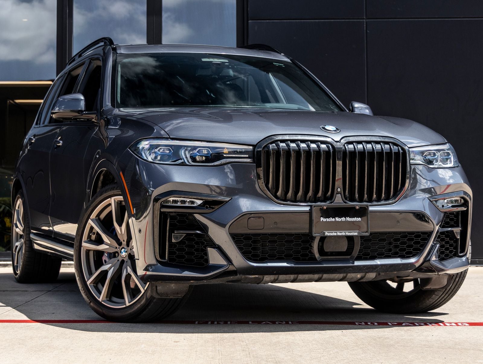2020 BMW X7 M50i