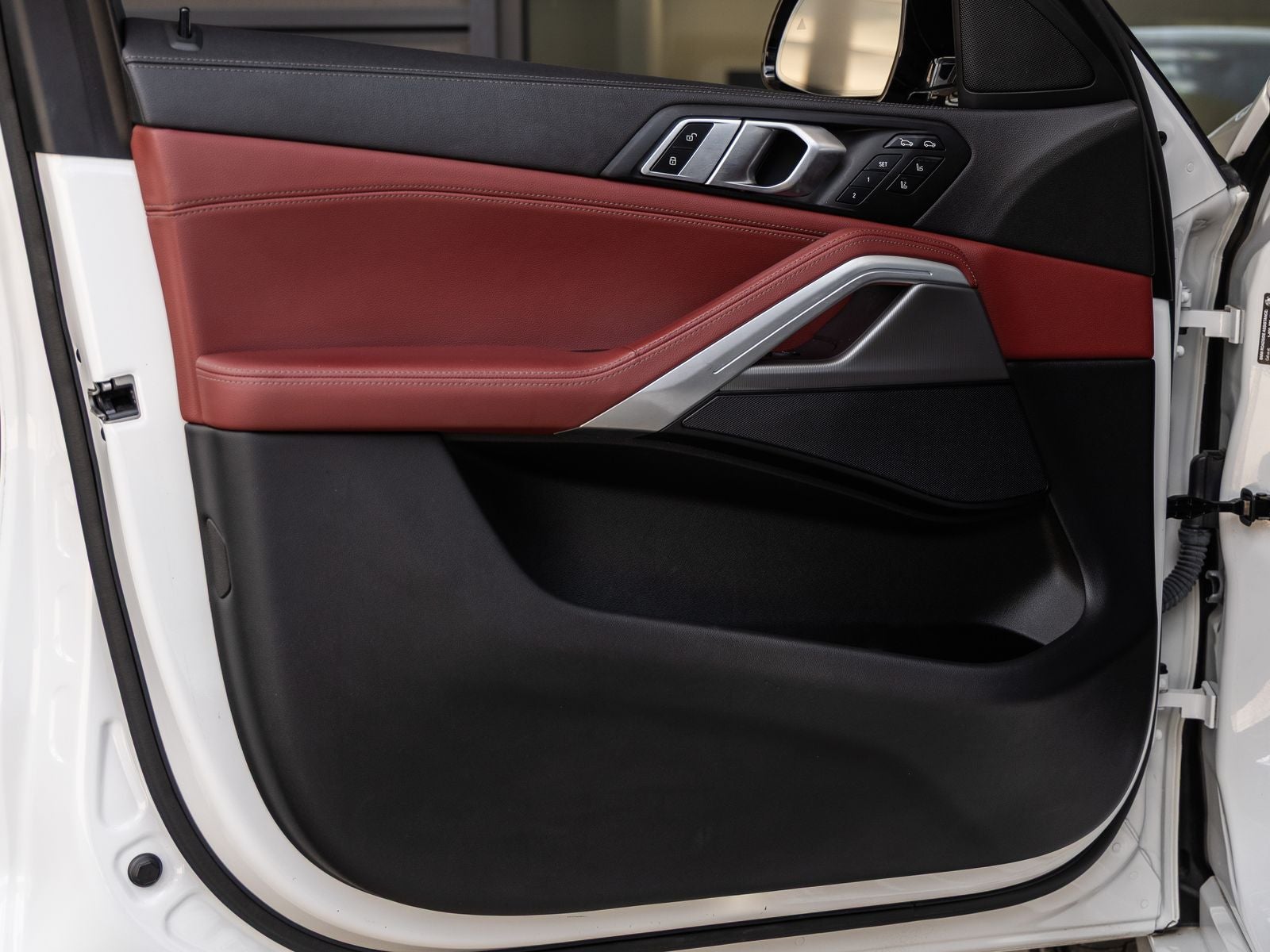 2022 BMW X6 xDrive40i