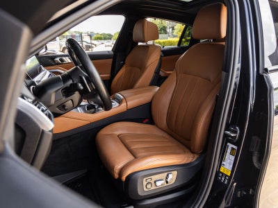 2021 BMW X6 M50i