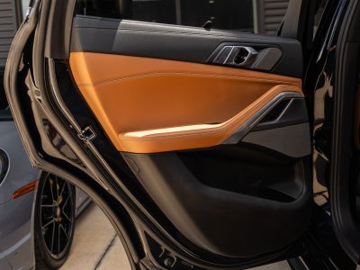 2021 BMW X6 M50i