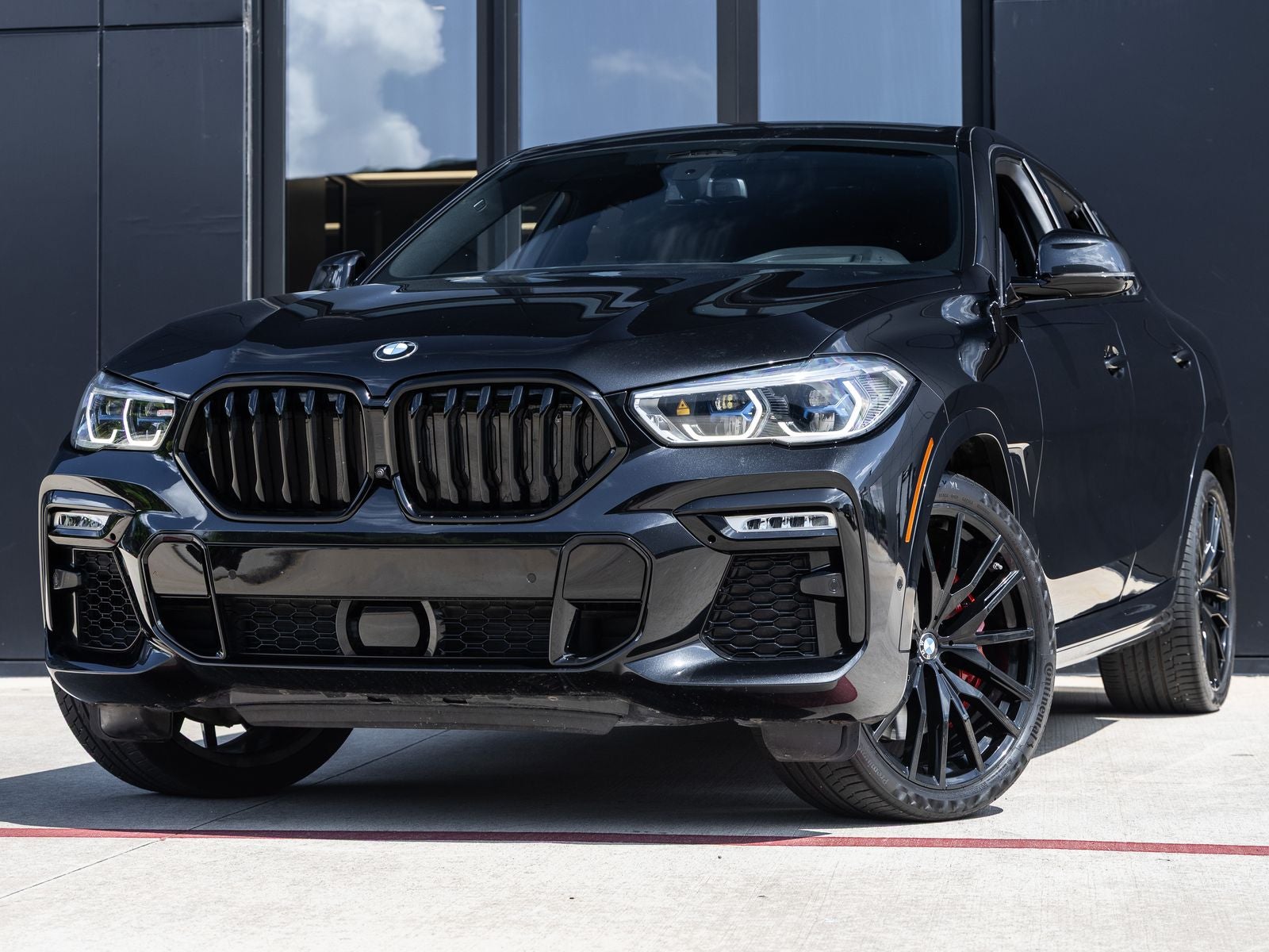 2021 BMW X6 M50i