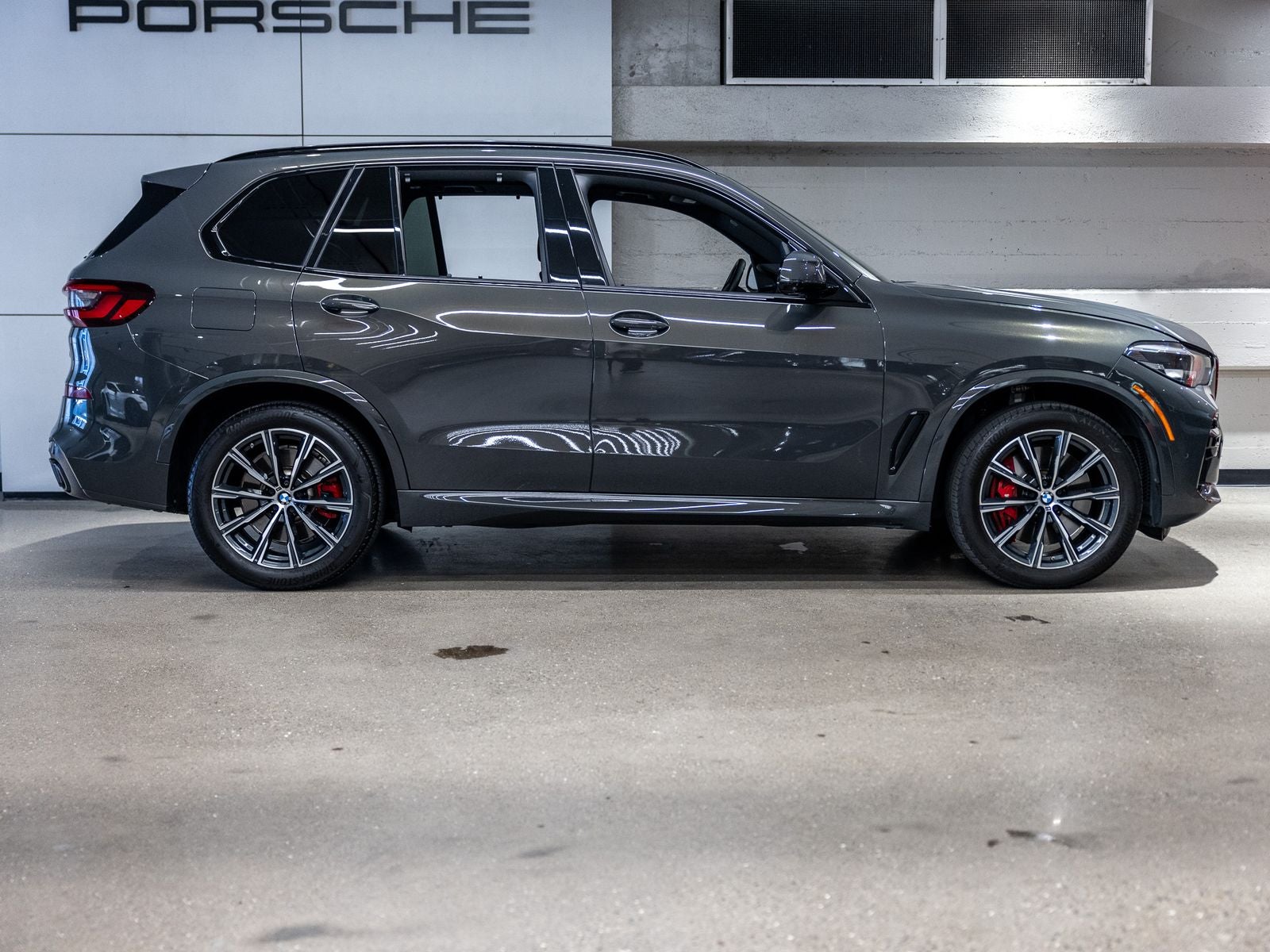 2023 BMW X5 M50i