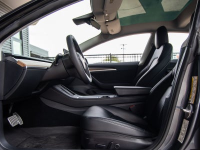 2023 Tesla Model 3 Performance