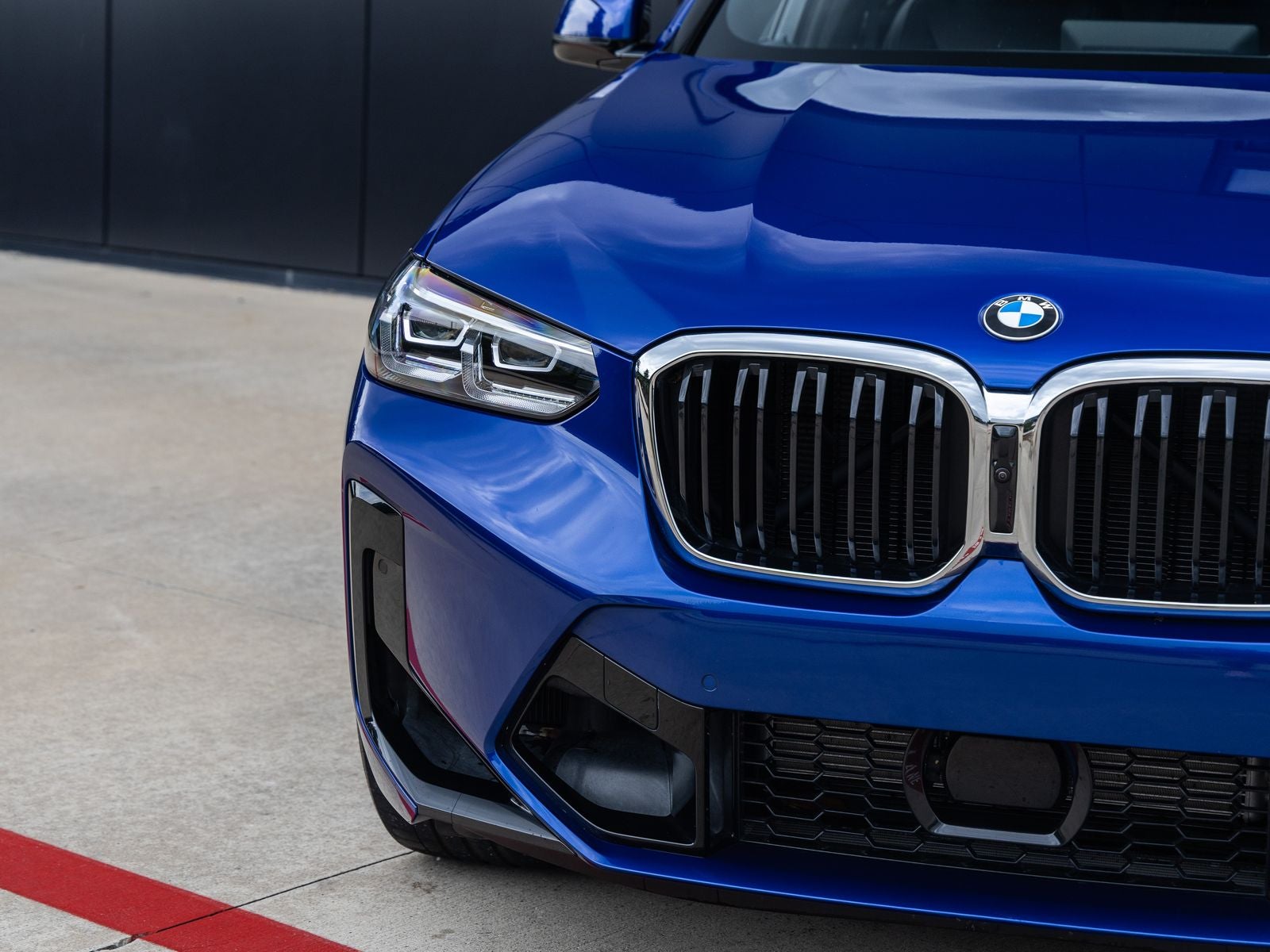 2025 BMW X4 M Base
