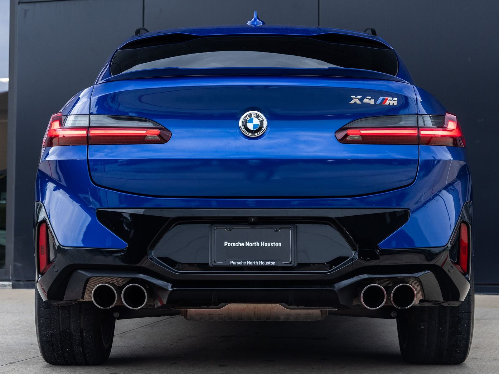 2025 BMW X4 M Base