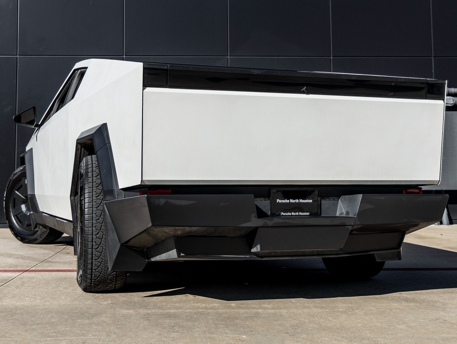 2024 Tesla Cybertruck AWD