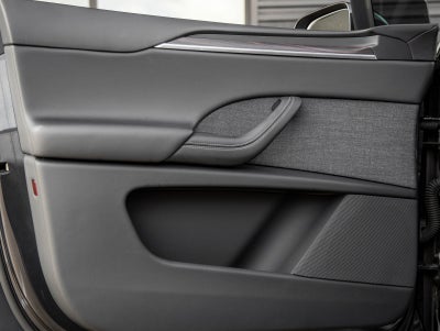 2025 Tesla Model X Base