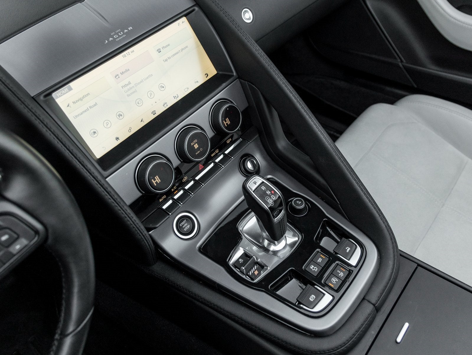 2022 Jaguar F-TYPE P450