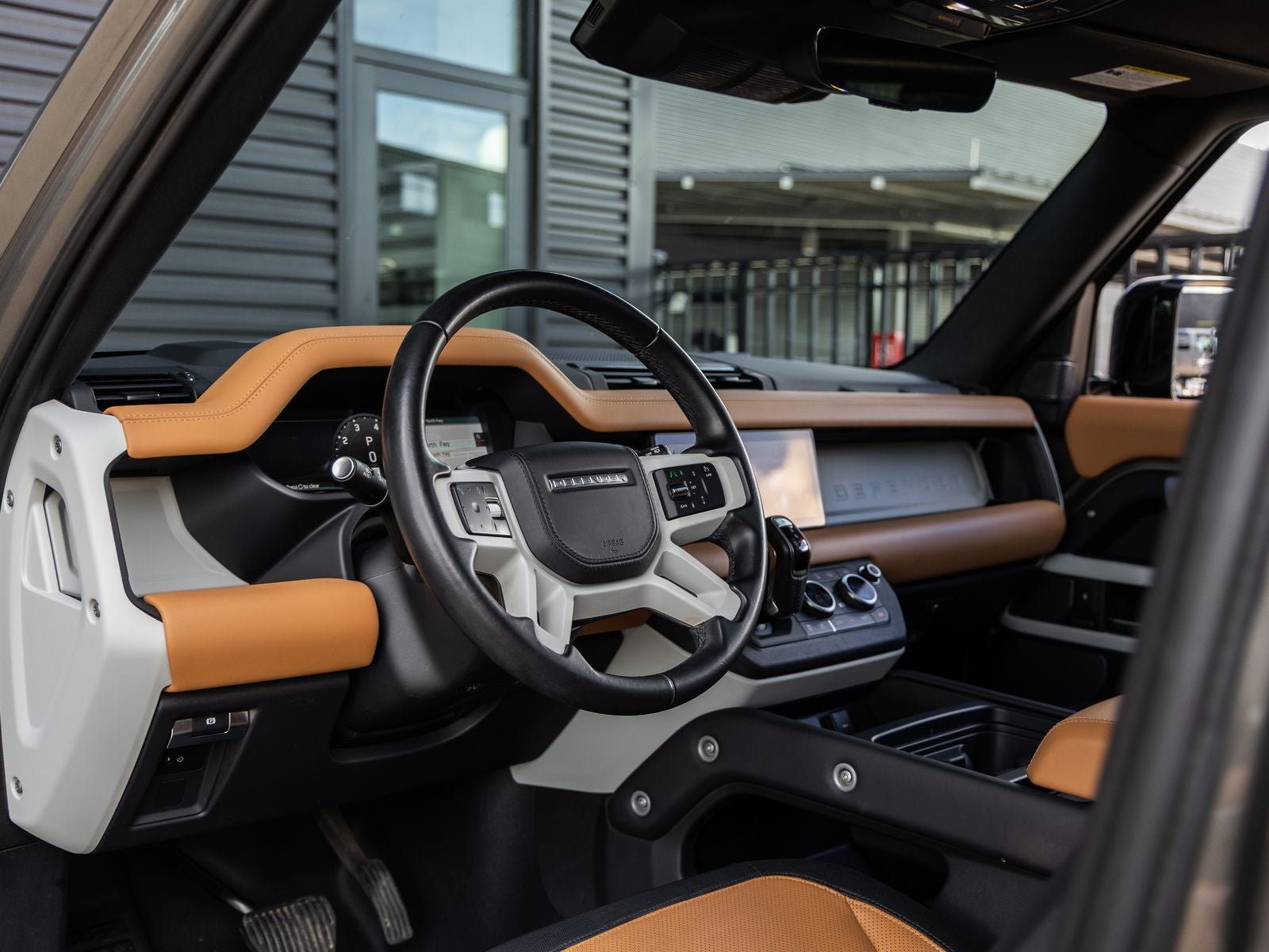 2023 Land Rover Defender 90 X-Dynamic SE