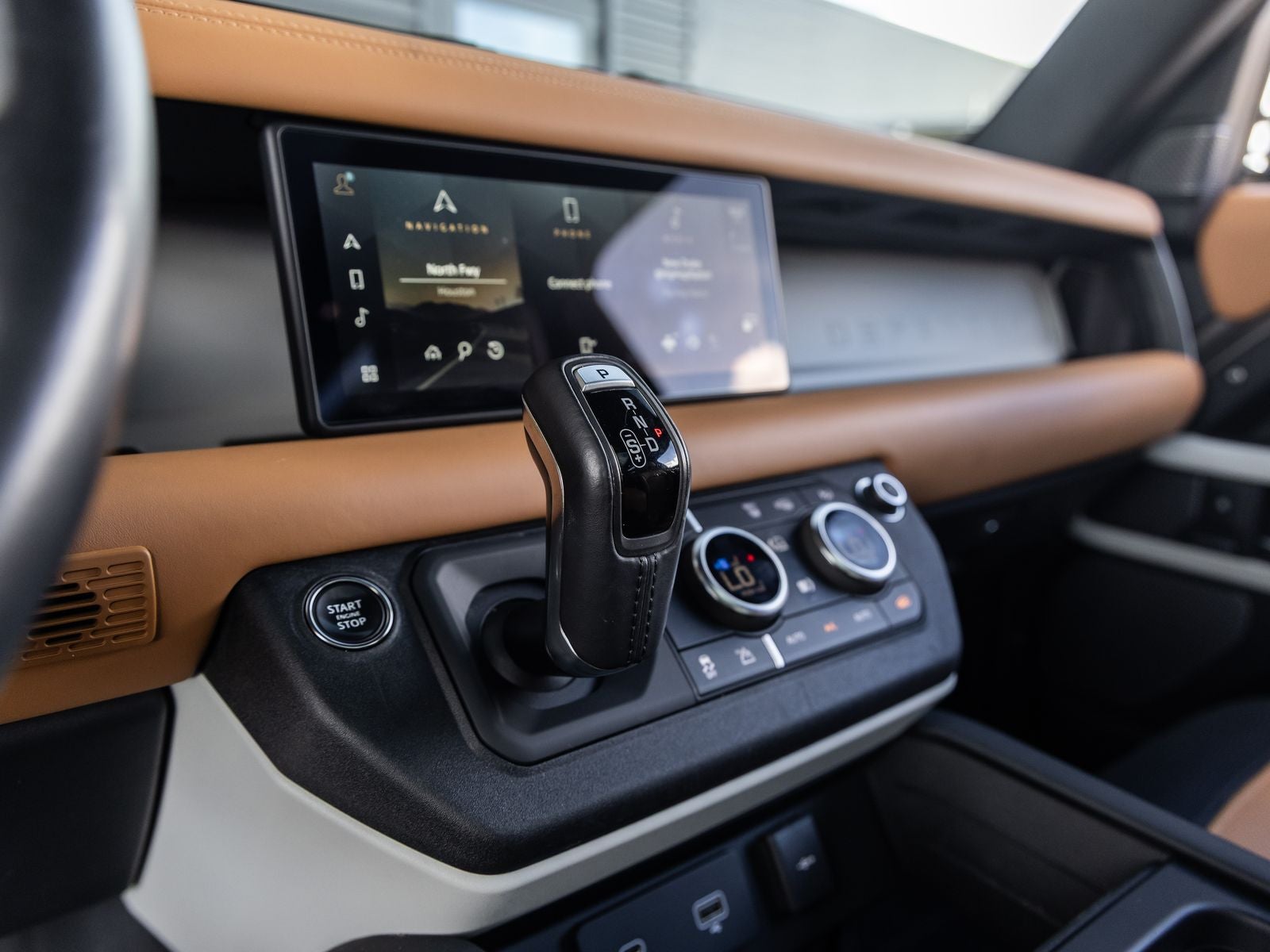 2023 Land Rover Defender 90 X-Dynamic SE