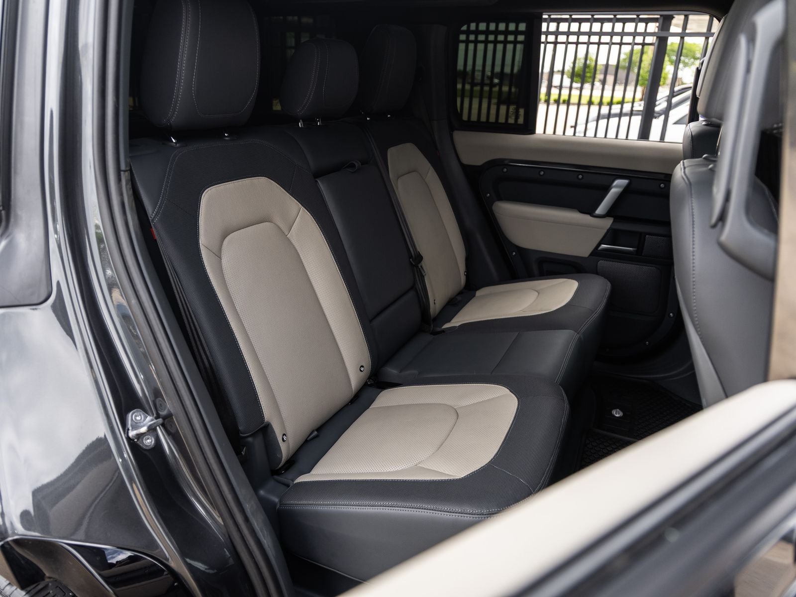 2023 Land Rover Defender 110 X-Dynamic SE