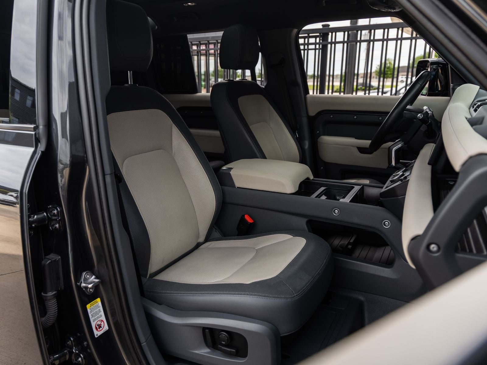 2023 Land Rover Defender 110 X-Dynamic SE