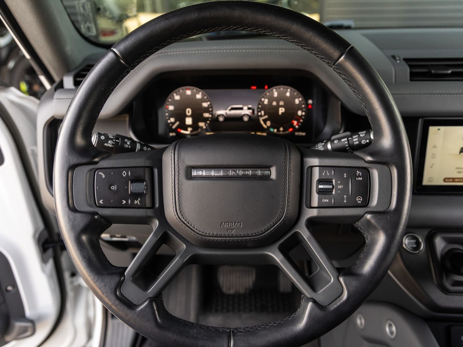 2023 Land Rover Defender 110 X-Dynamic SE