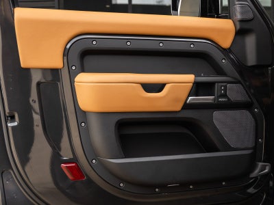 2024 Land Rover Defender 90 Carpathian Edition