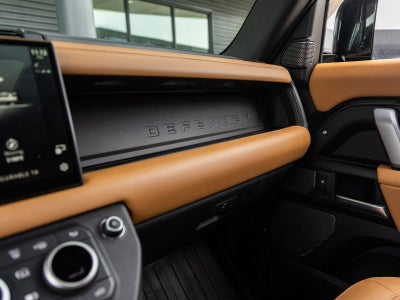 2024 Land Rover Defender 90 Carpathian Edition