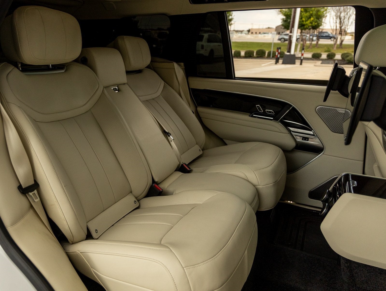 2025 Land Rover Range Rover Autobiography