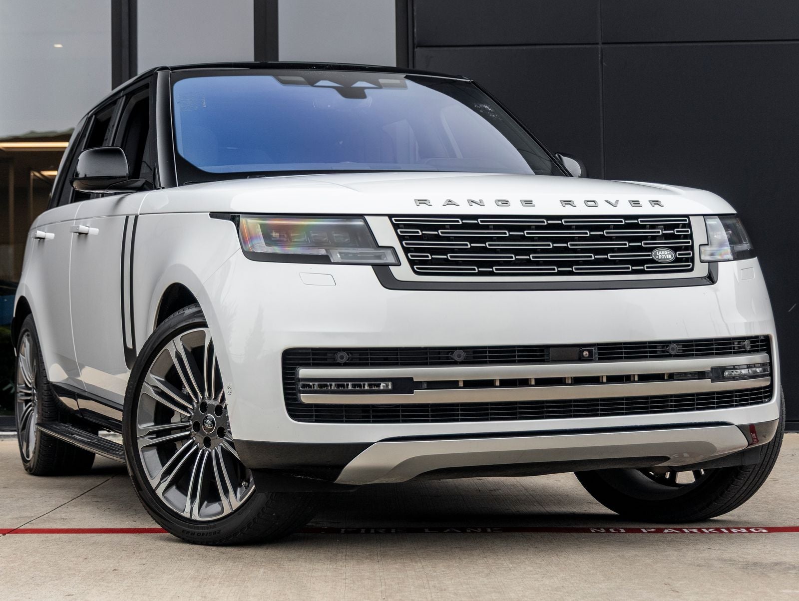 2023 Land Rover Range Rover SE