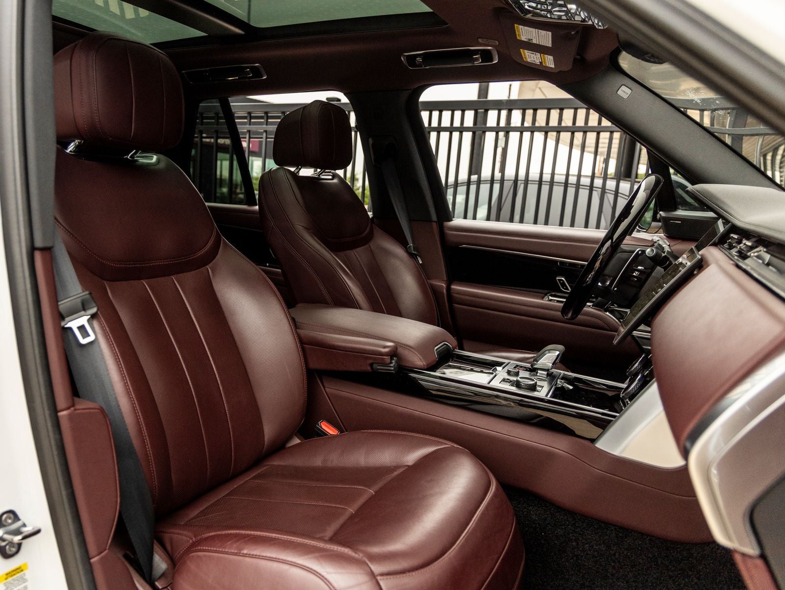 2023 Land Rover Range Rover SE