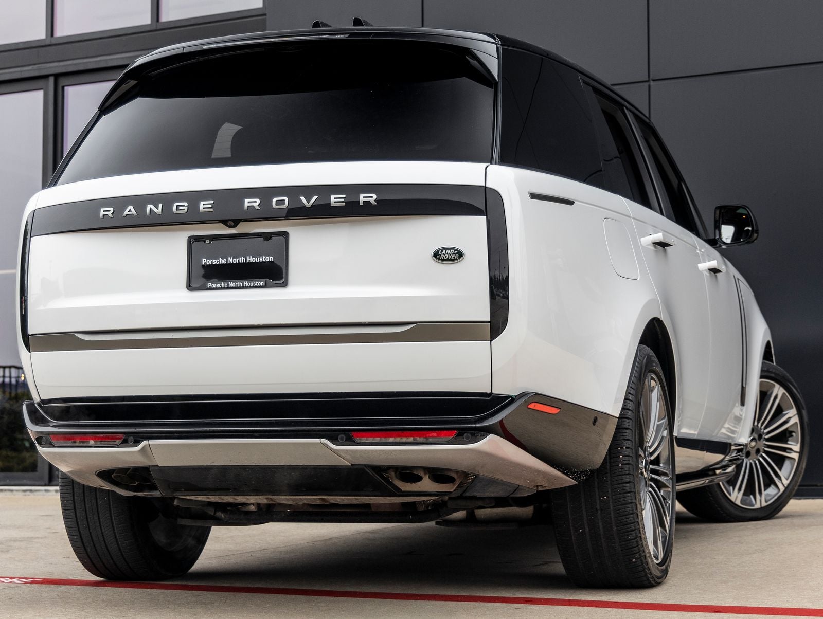 2023 Land Rover Range Rover SE