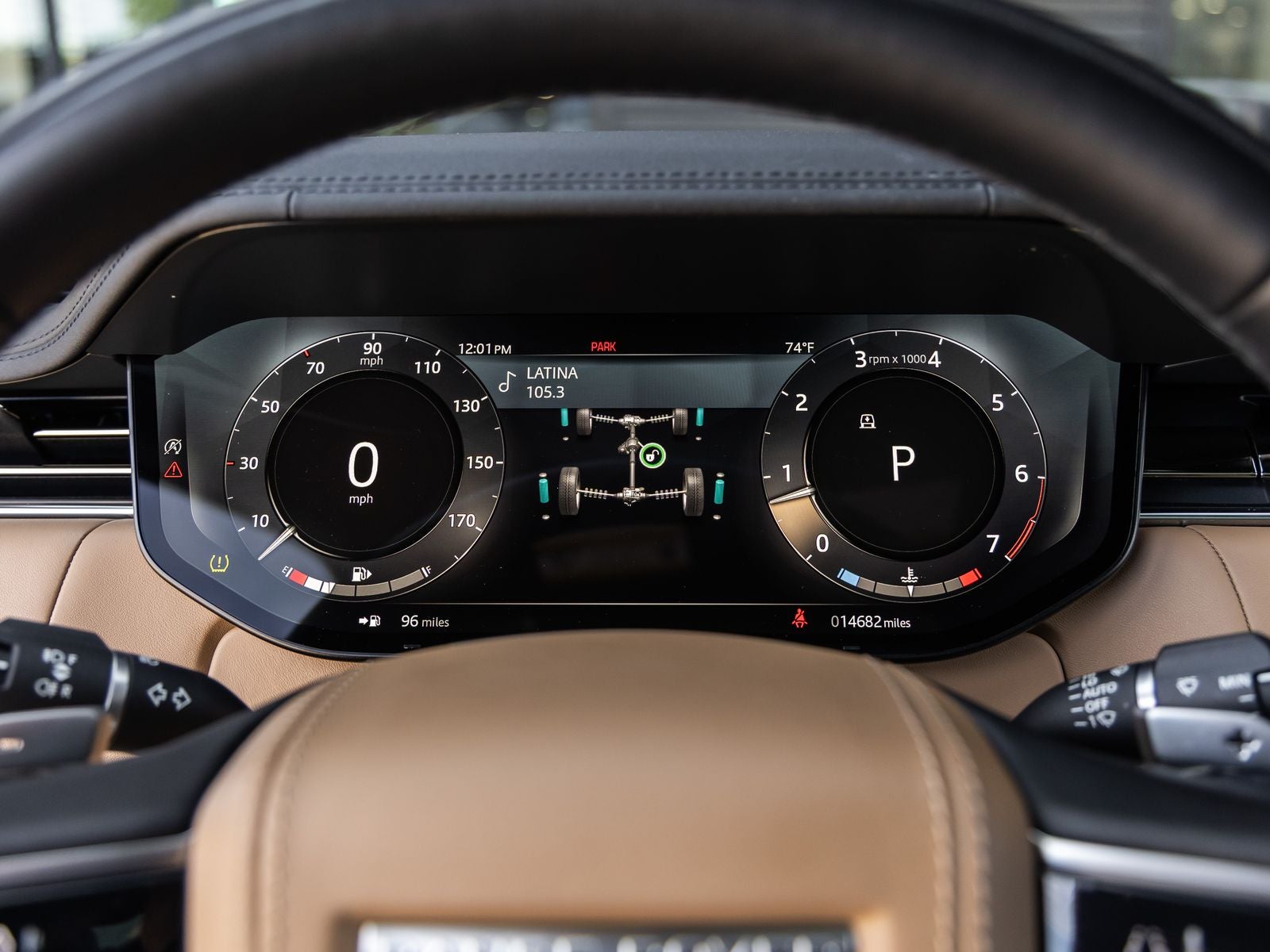 2023 Land Rover Range Rover SE LWB