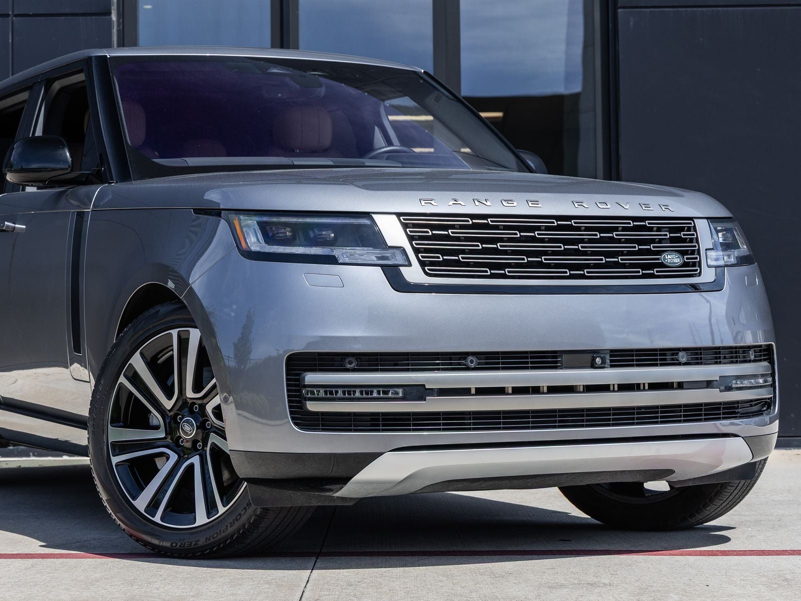 2023 Land Rover Range Rover SE LWB