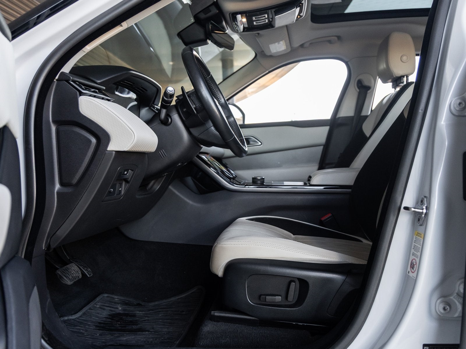 2019 Land Rover Range Rover Velar D180 S