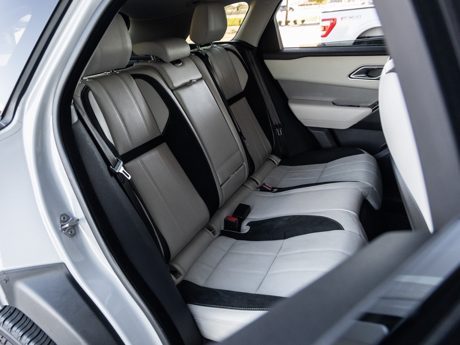 2019 Land Rover Range Rover Velar D180 S