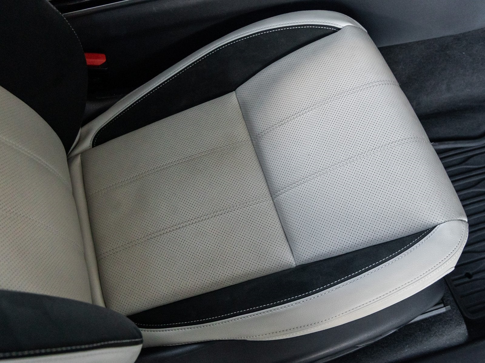 2019 Land Rover Range Rover Velar D180 S