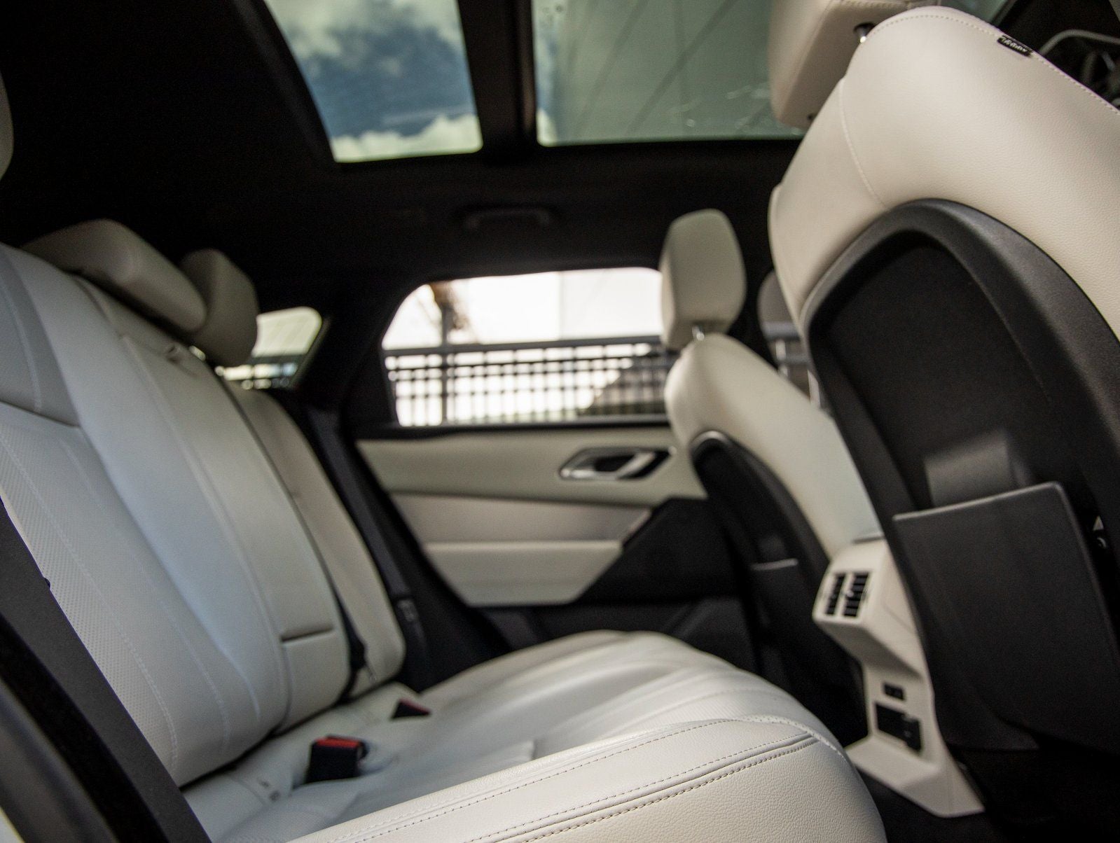 2023 Land Rover Range Rover Velar R-Dynamic S