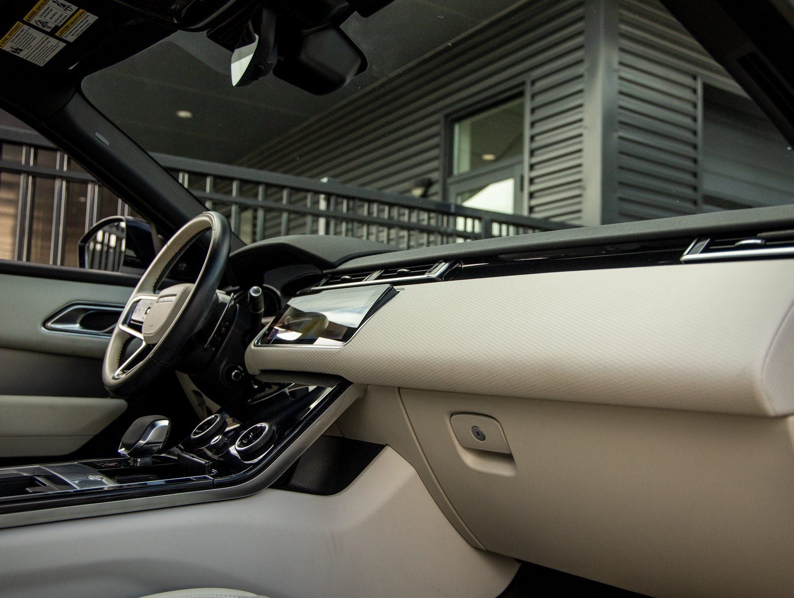 2023 Land Rover Range Rover Velar R-Dynamic S