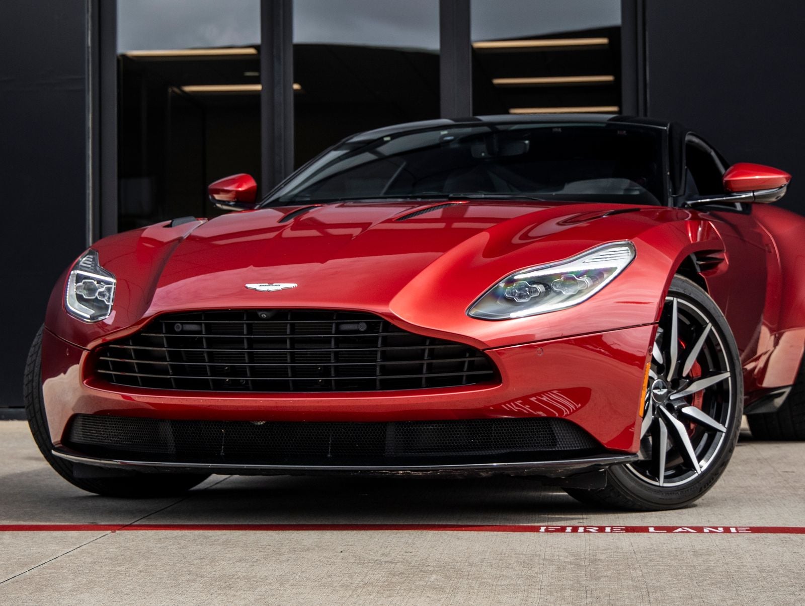 2017 Aston Martin DB11 Base