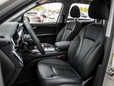 2023 Audi Q7 45 Premium Plus quattro