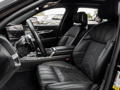 2024 BMW 7 Series 740i