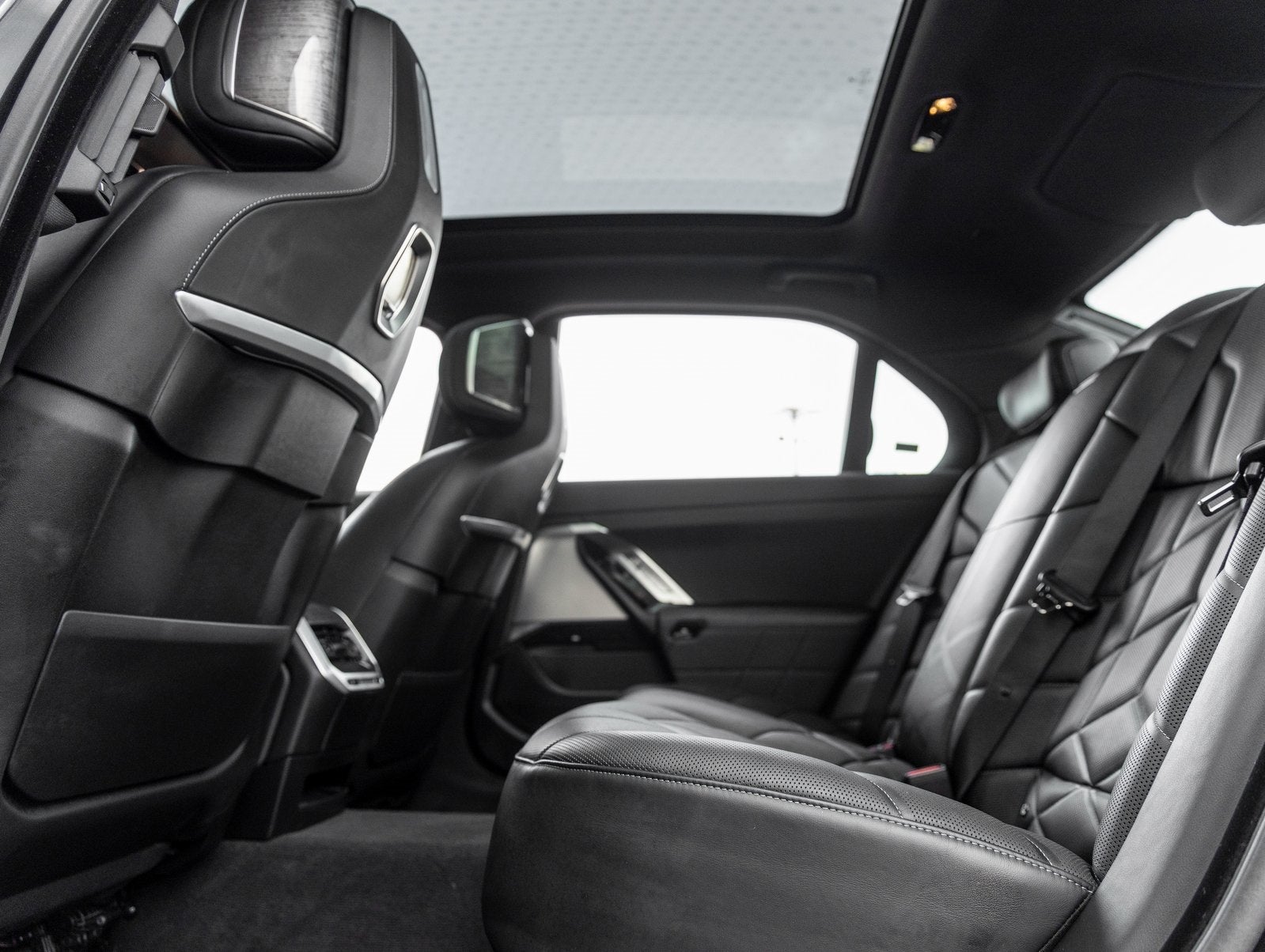 2024 BMW 7 Series 740i