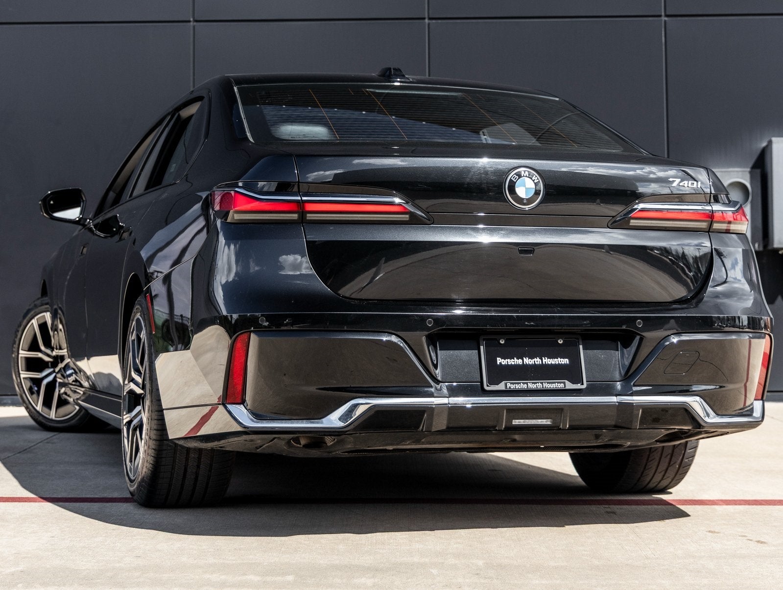 2024 BMW 7 Series 740i